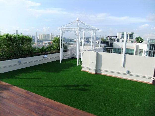 artificial-grass-roof-terrace-singapore1